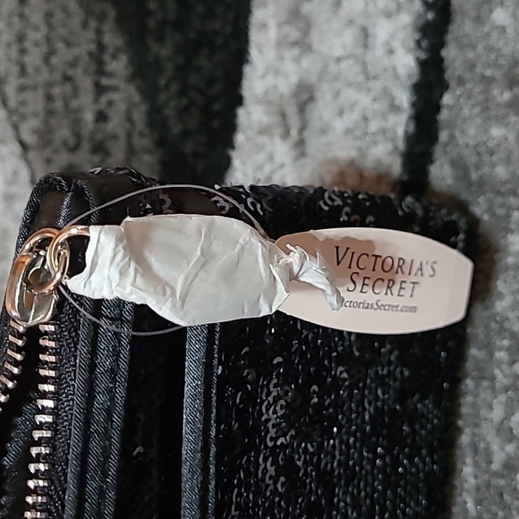 Victoria Secret Reversible Sequins Bling Charm Clutch Purse PRICE FIRM - Picture 7 of 14